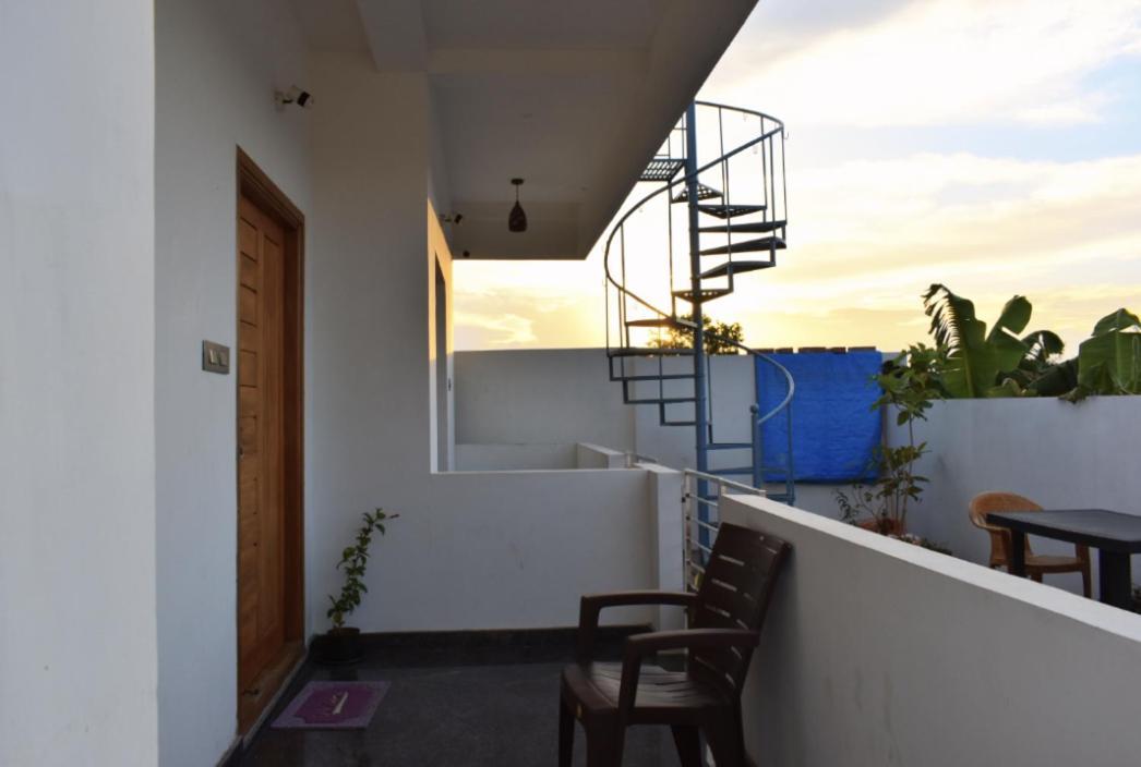 Dkv Beach View Bahur Exterior photo