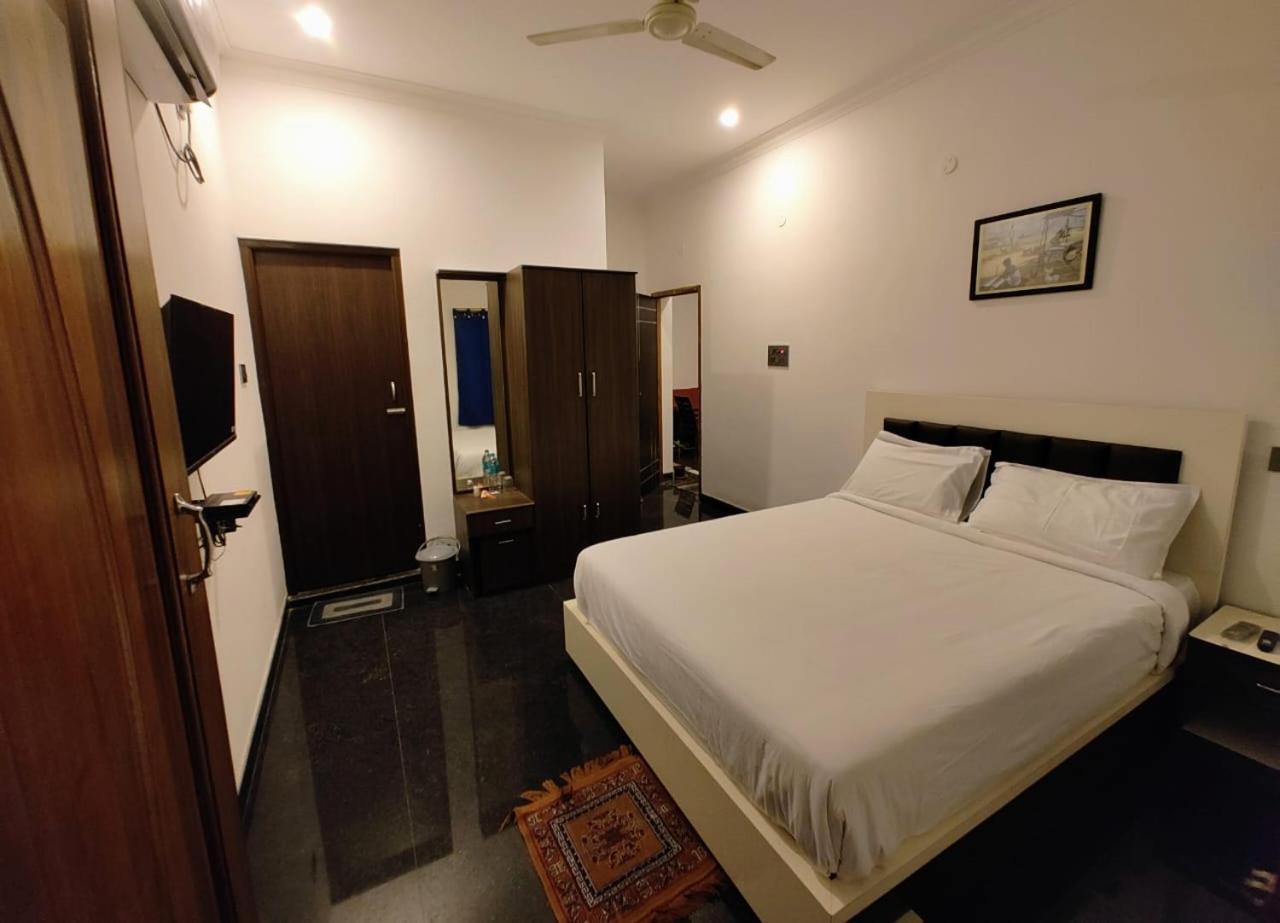 Dkv Beach View Bahur Exterior photo